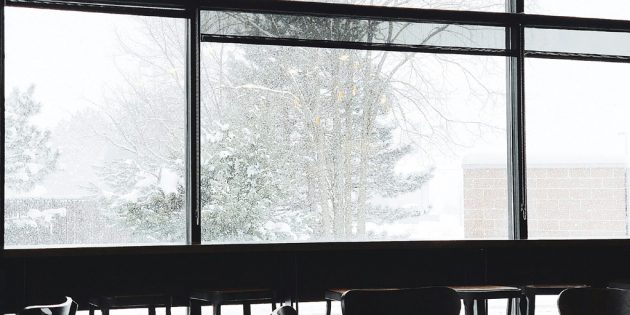 Fenster putzen im Winter: 3 Tipps vom Profi