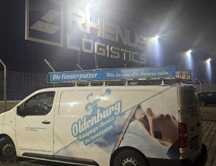 Glasreinigung komplexer Firmengelände in Berlin & Brandenburg – vom Büro bis zur Werkstatt bei Rhenus Logistics in Großbeeren
